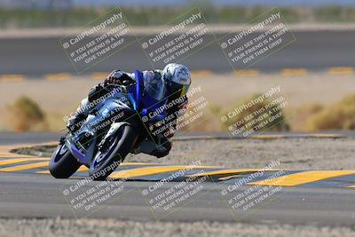 media/Oct-08-2022-SoCal Trackdays (Sat) [[1fc3beec89]]/Turn 14 (1050am)/